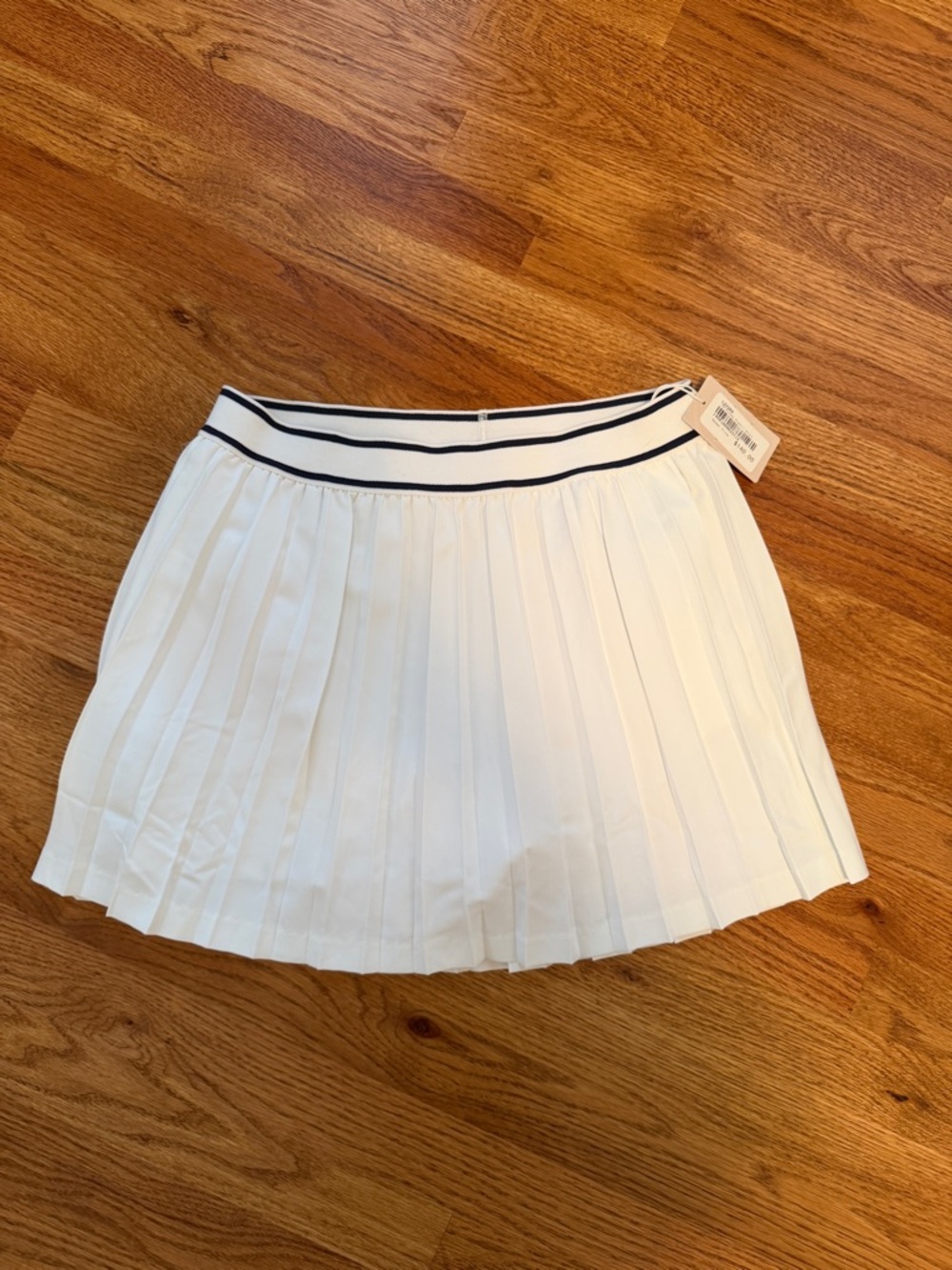Peter Millar White Pleated Skater Skirt with Navy Stripe Waistband